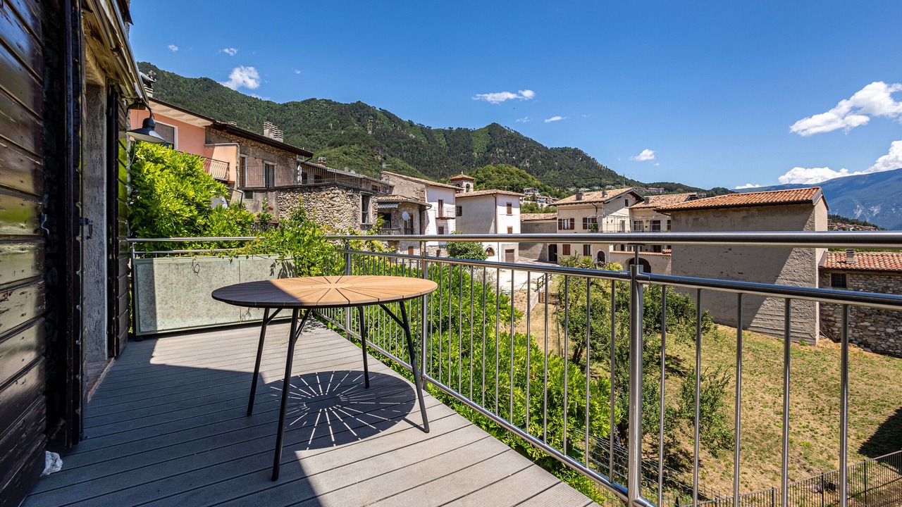 Photo of Outdoor in Aer