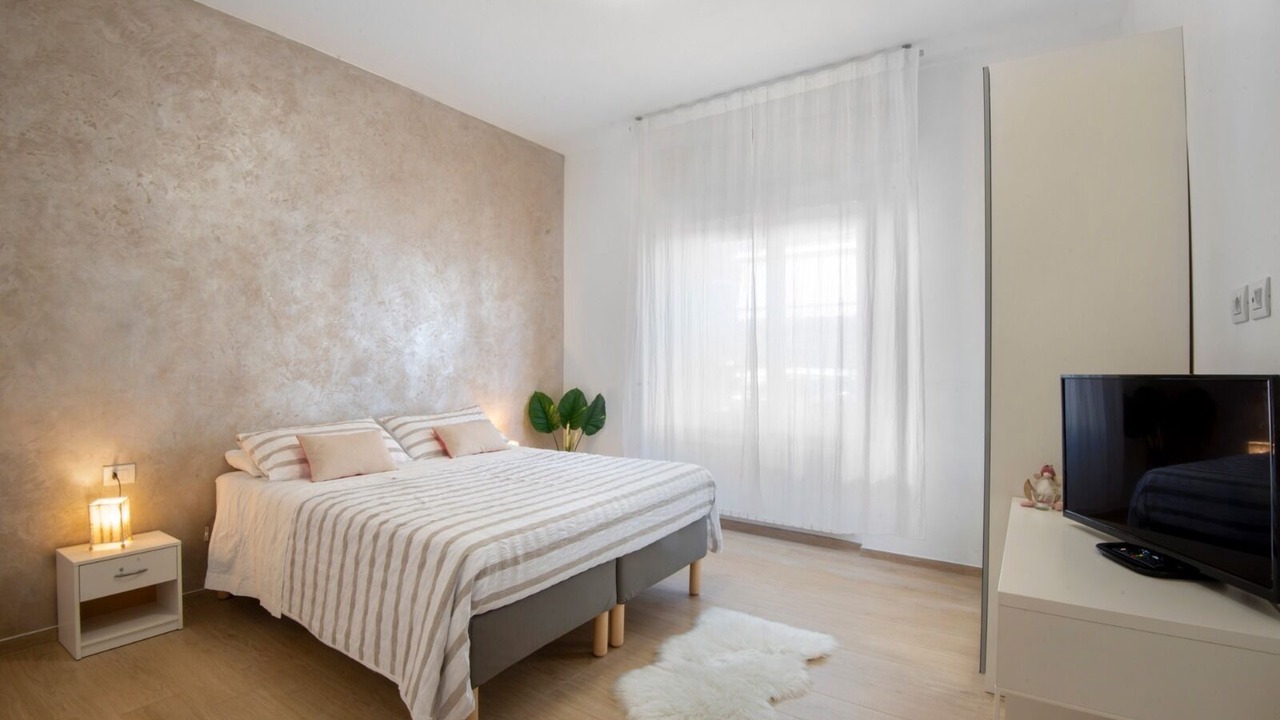 Photo of Bedroom in Pero