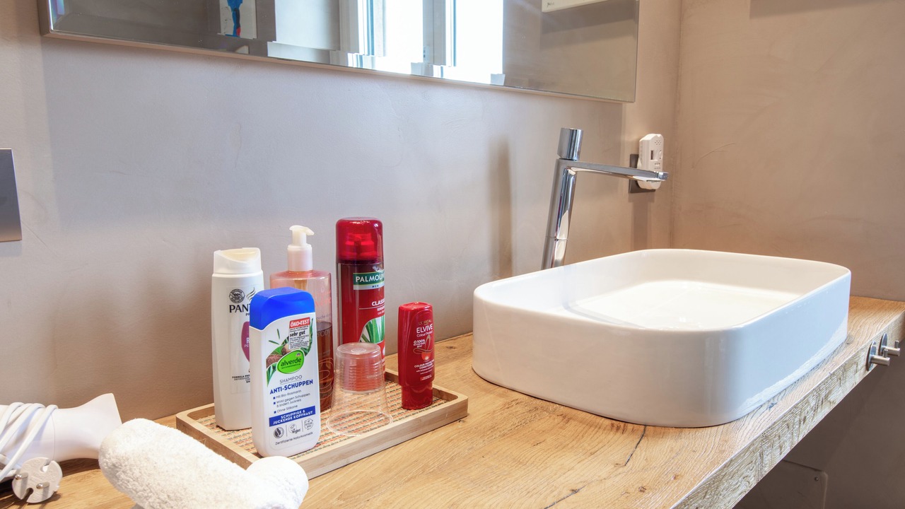 Photo of Bathroom in Tricolore