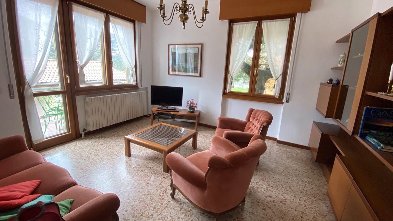 Photo of Livingroom in Lipomo