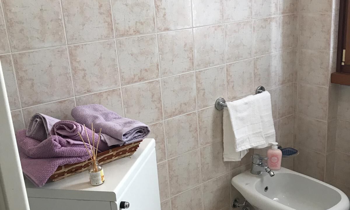 Photo of Bathroom in Lipomo