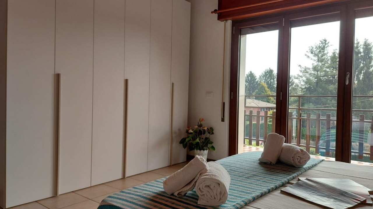 Photo of Bedroom in Travedona-Monate