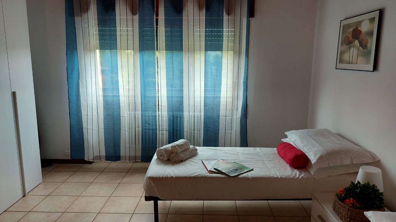 Photo of Bedroom in Travedona-Monate