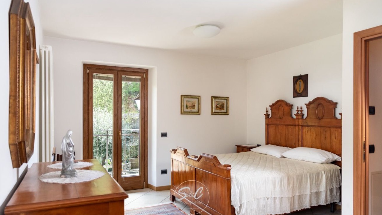 Photo of Bedroom in Monasterolo del Castello