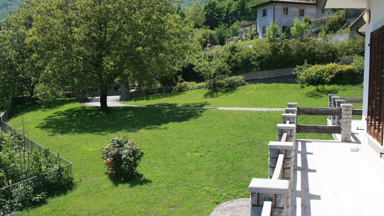 Photo of Outdoor in Aer