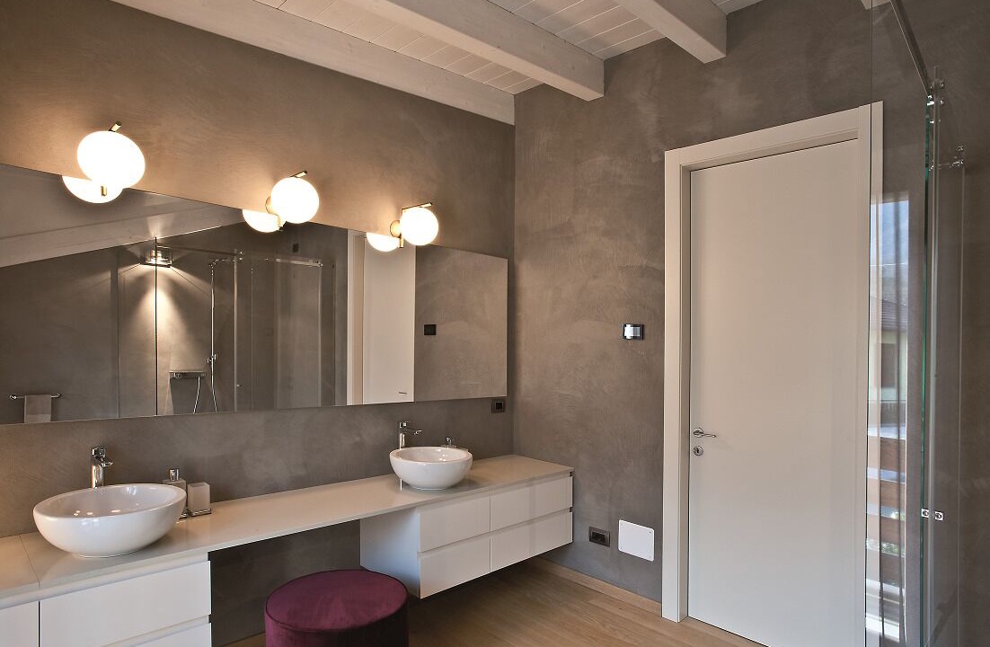 Photo of Bathroom in Colico