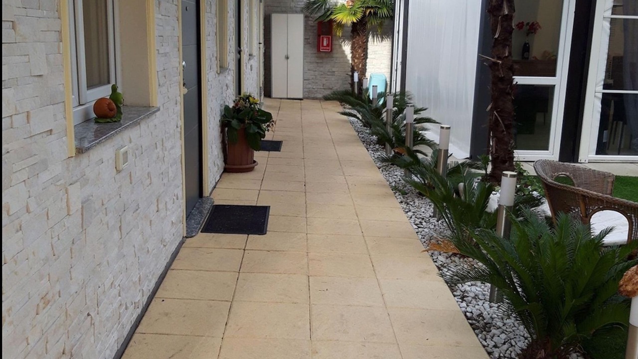 Photo of Outdoor in Rho
