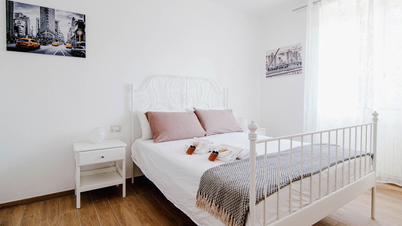 Photo of Bedroom in Como