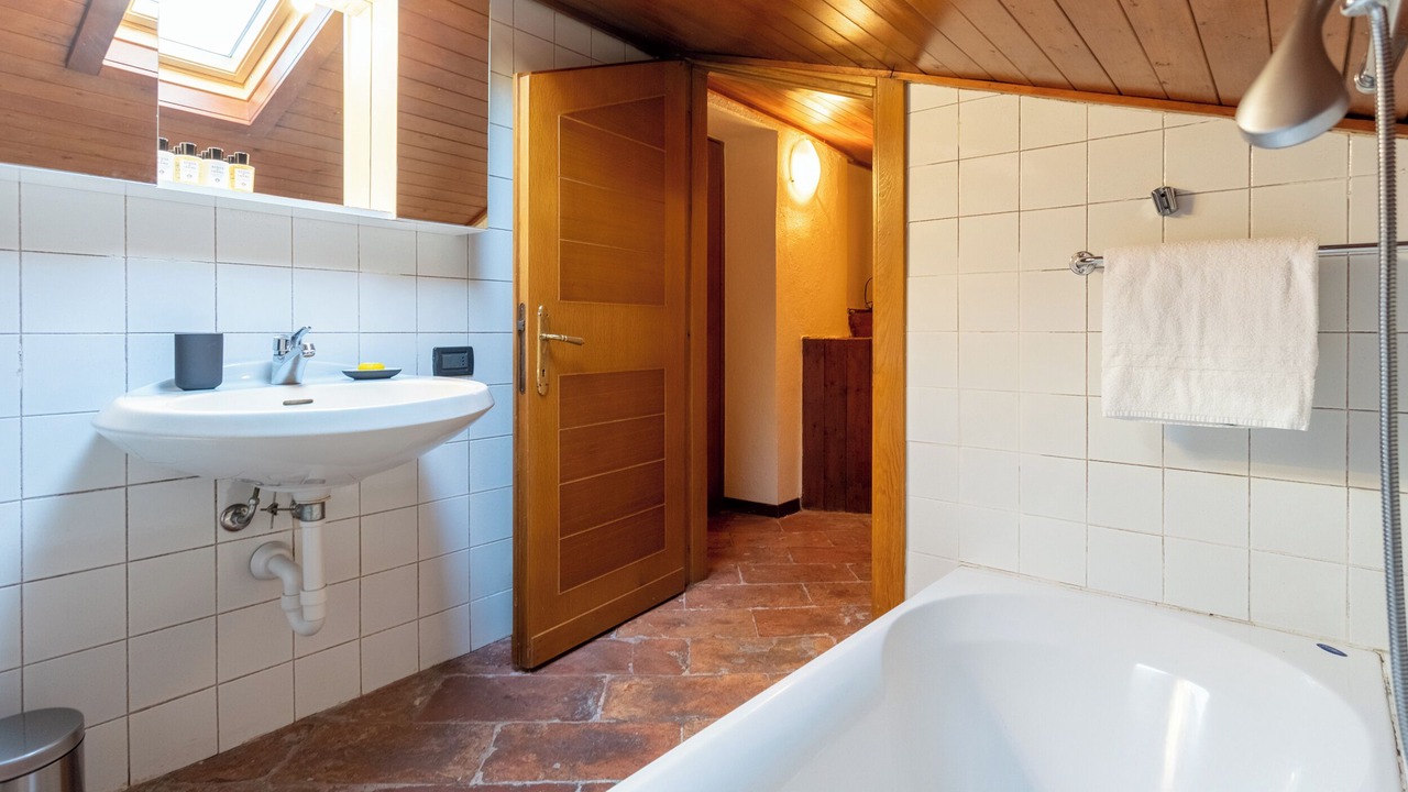 Photo of Bathroom in Como City Centre