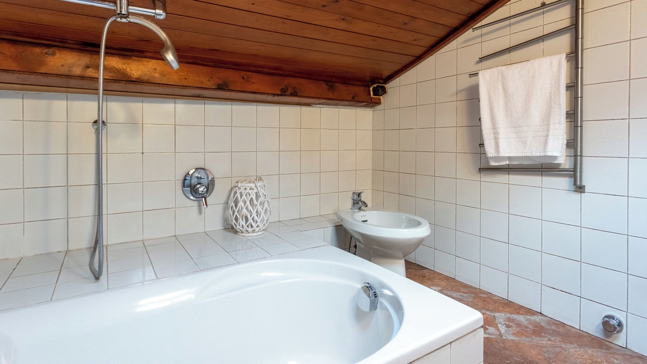Photo of Bathroom in Como City Centre