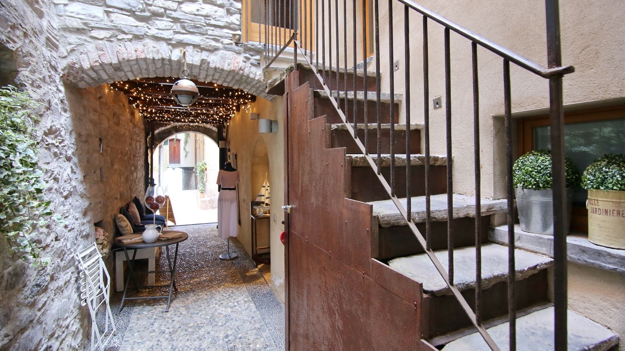 Photo of Outdoor in Torno