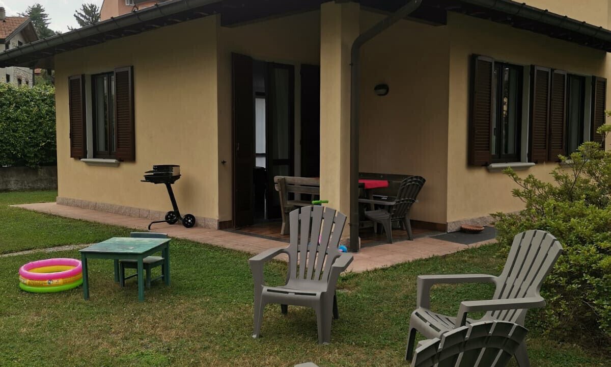 Photo of Patio Balcony in Travedona-Monate
