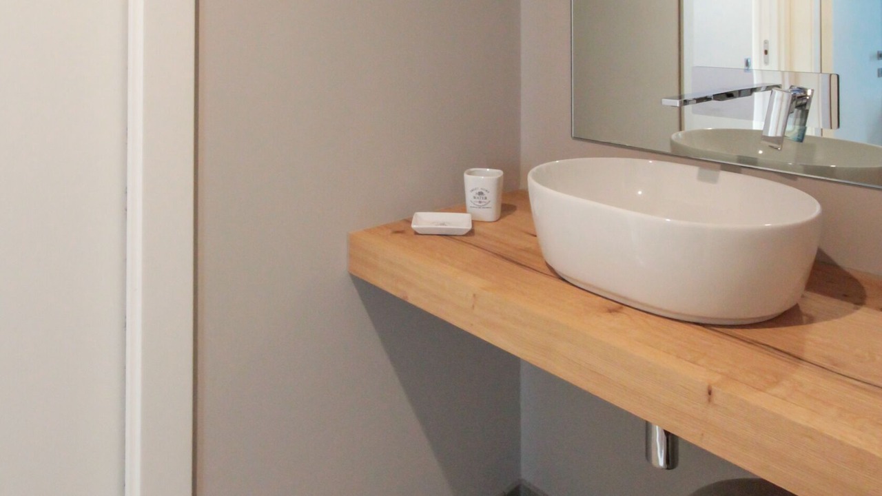 Photo of Bathroom in Marone