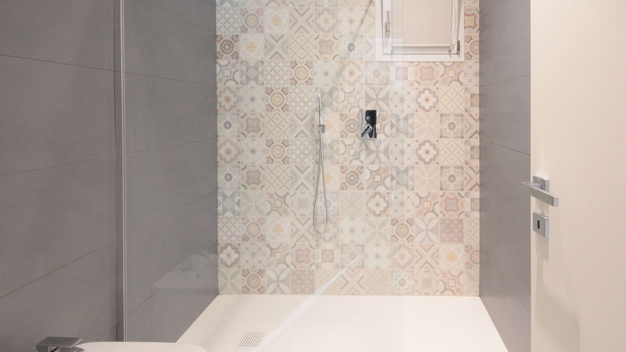 Photo of Bathroom in Marone