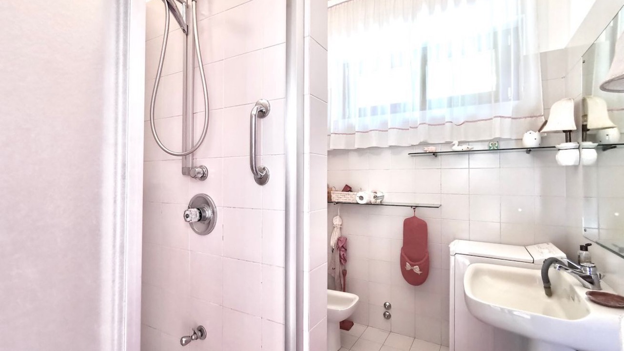 Photo of Bathroom in Dervio