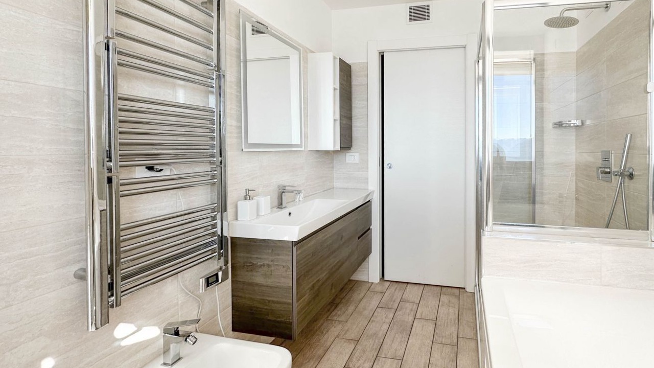 Photo of Bathroom in Perledo