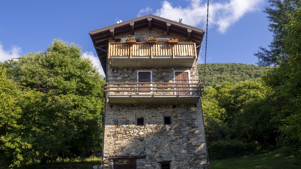 Photo of Outdoor in Livo