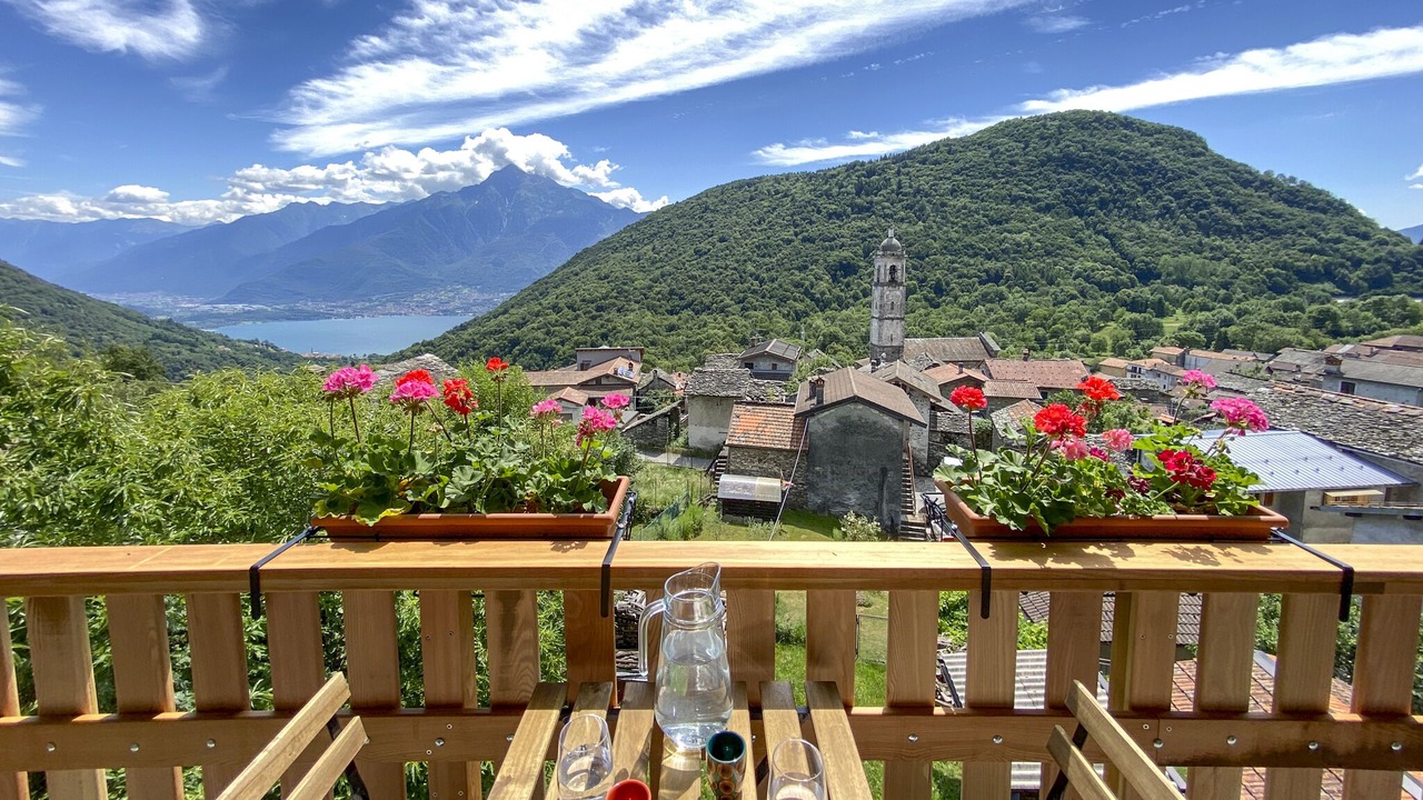 Photo of Outdoor in Livo