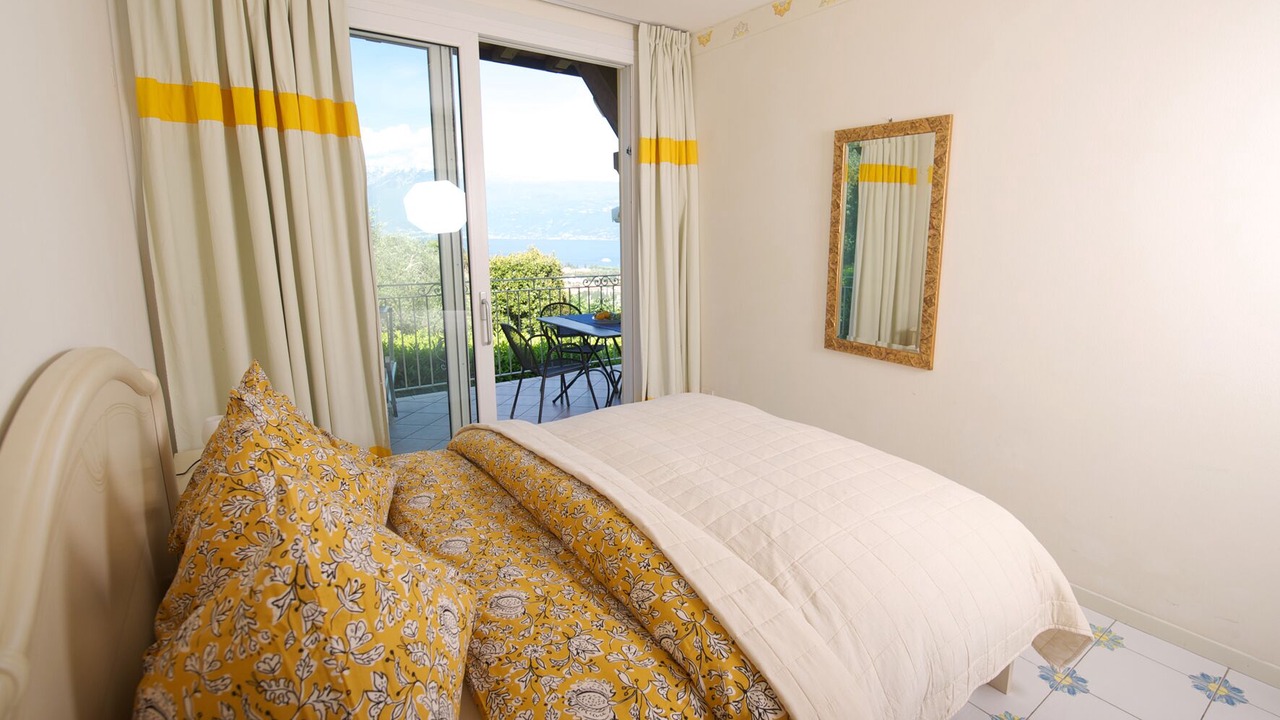 Photo of Bedroom in Toscolano Maderno