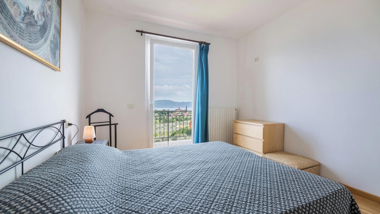 Photo of Bedroom in Toscolano Maderno
