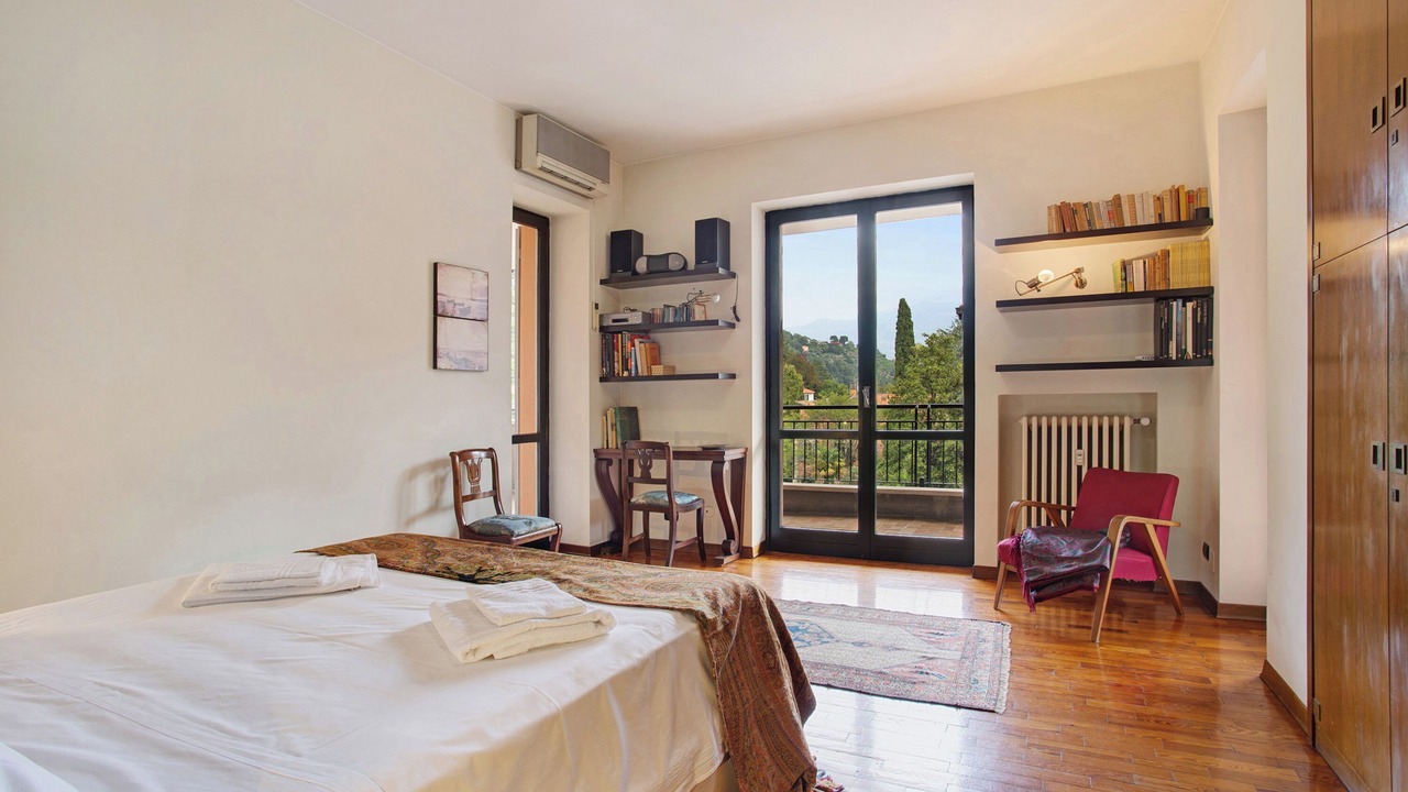 Photo of Bedroom in Cernobbio