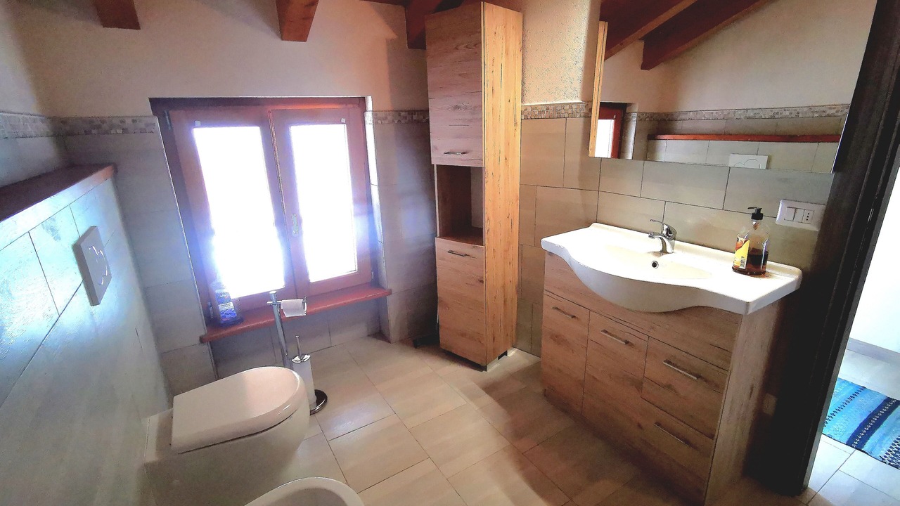 Photo of Bathroom in Cima