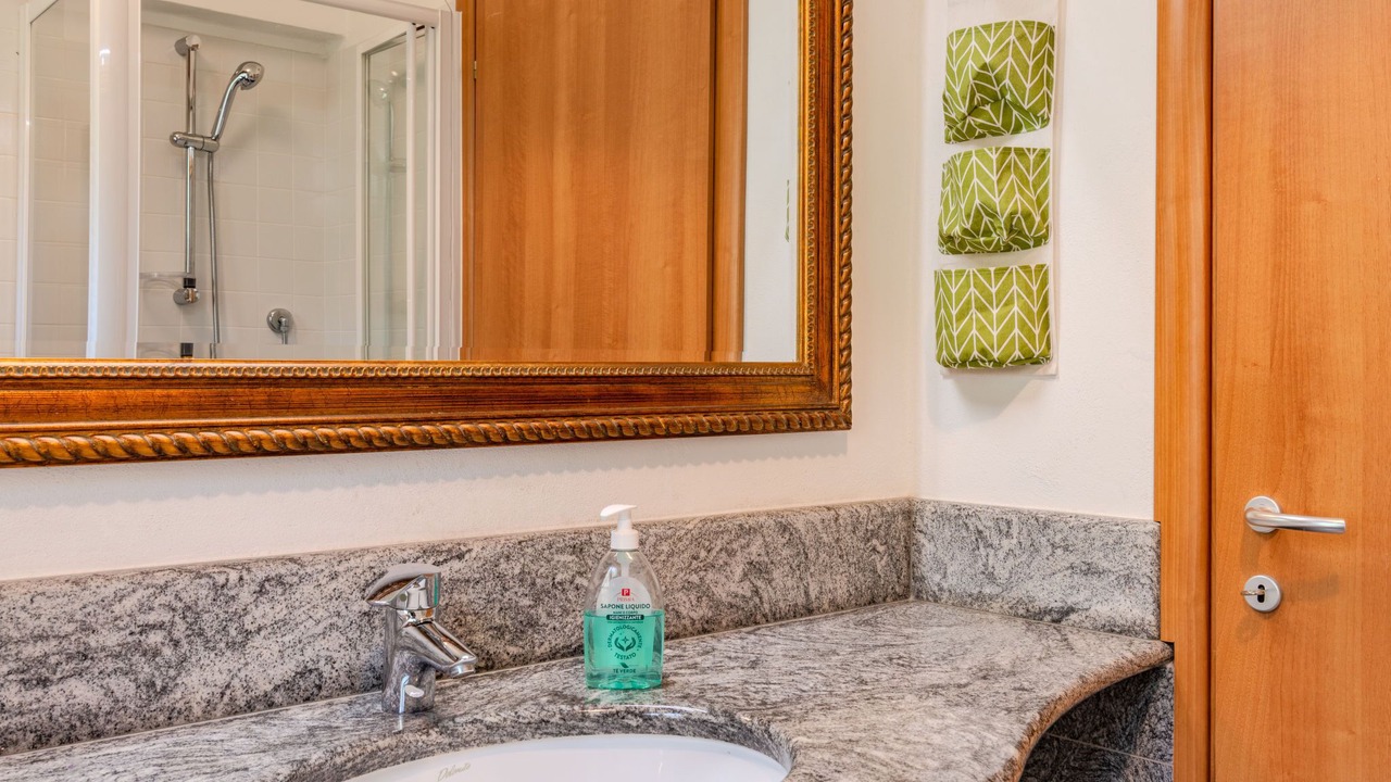 Photo of Bathroom in Gera Lario