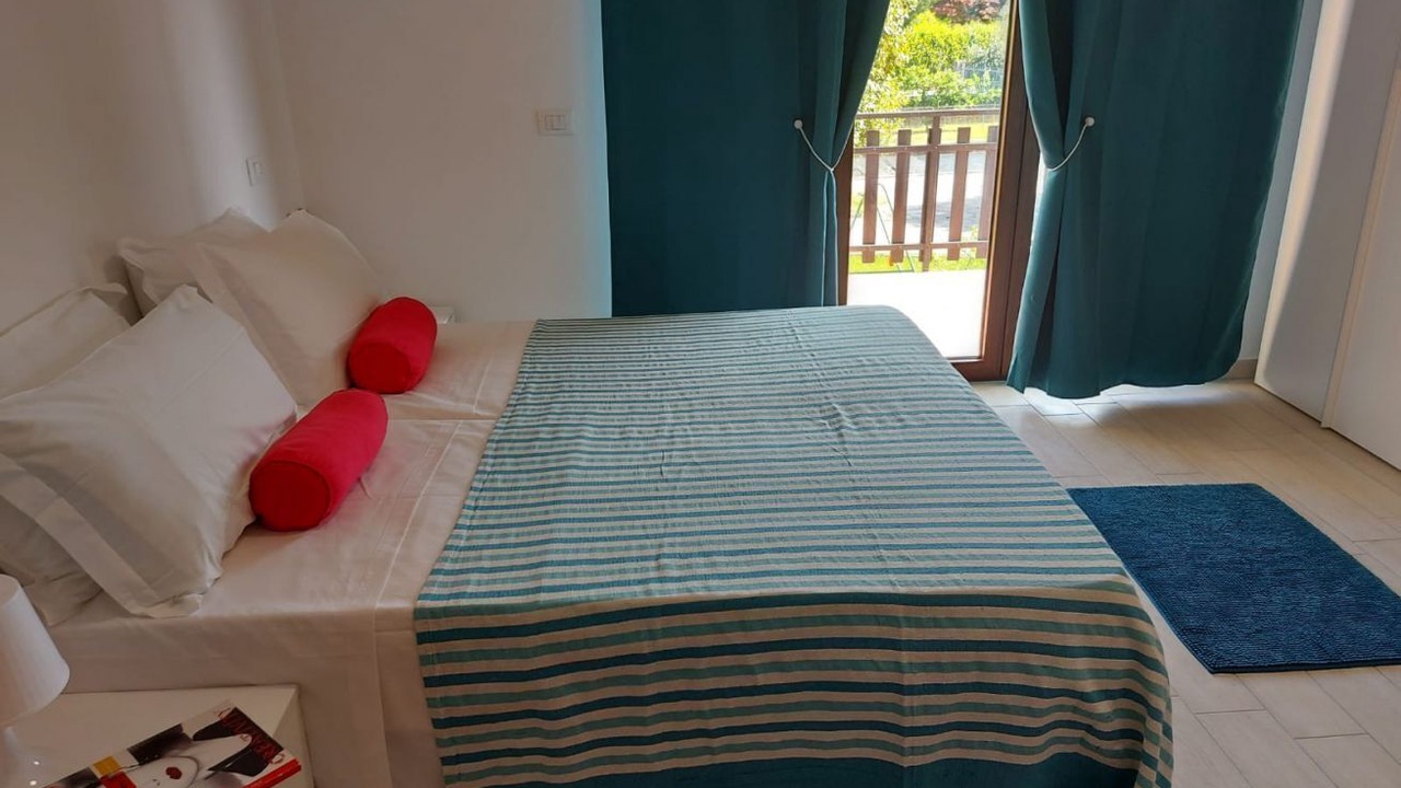 Photo of Bedroom in Travedona-Monate