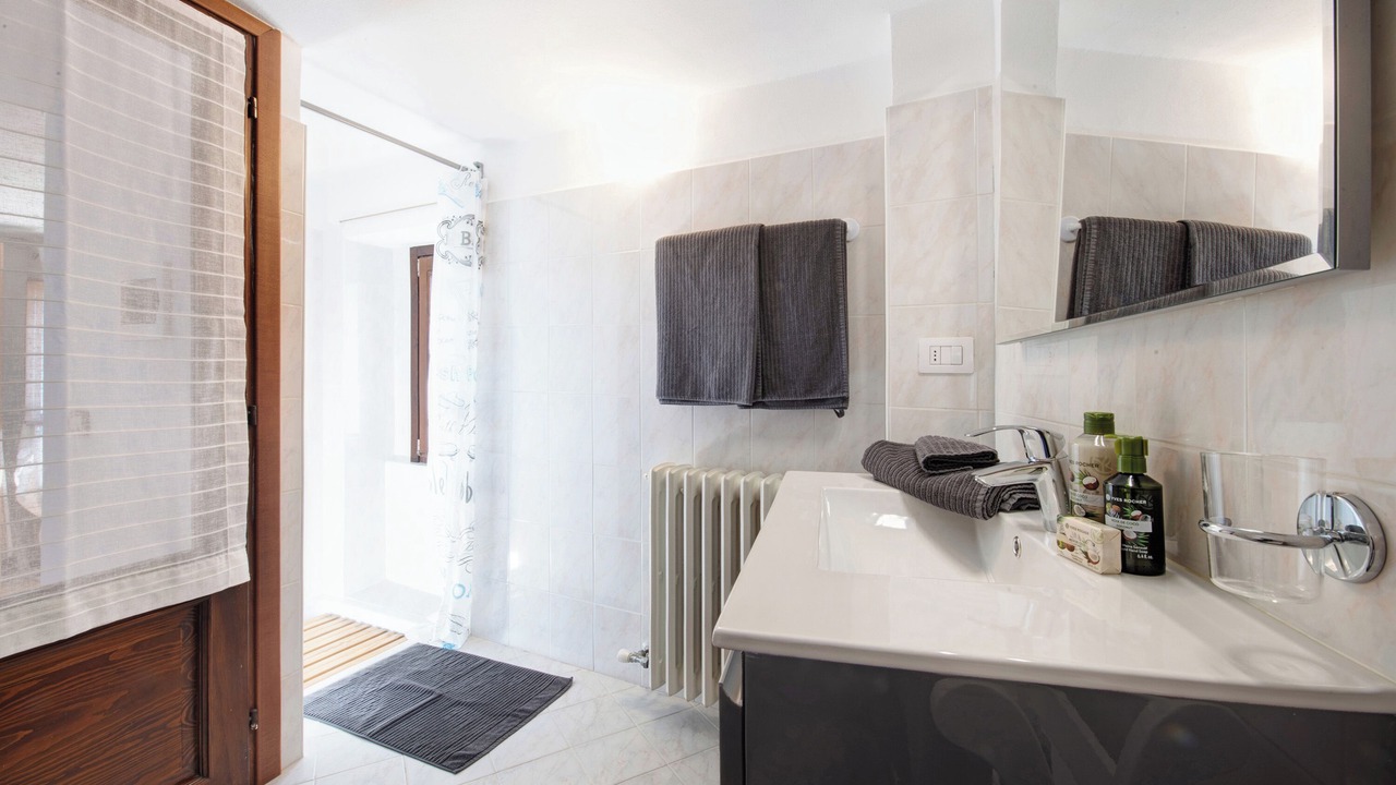 Photo of Bathroom in Dongo