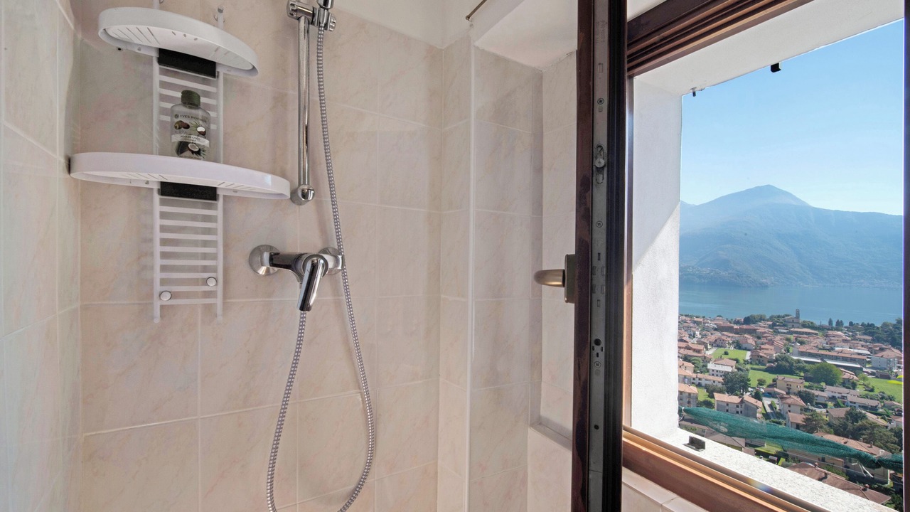 Photo of Bathroom in Dongo