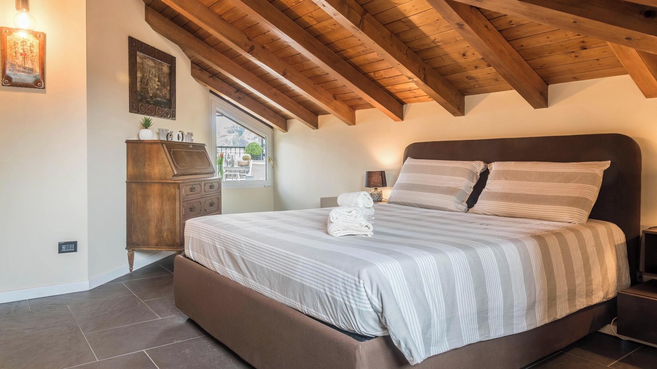 Photo of Bedroom in Laveno