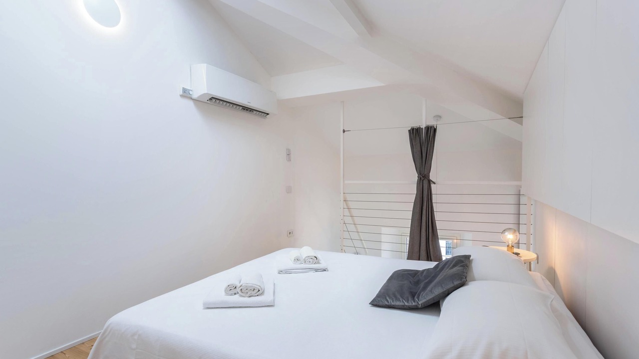 Photo of Bedroom in Lecco