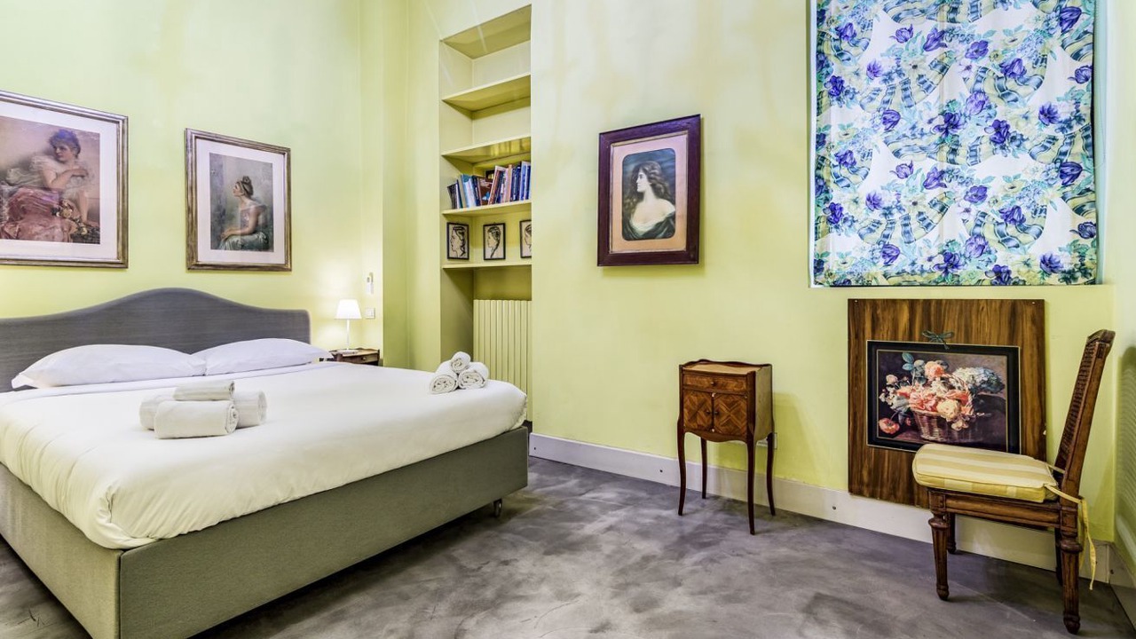 Photo of Bedroom in Chinatown
