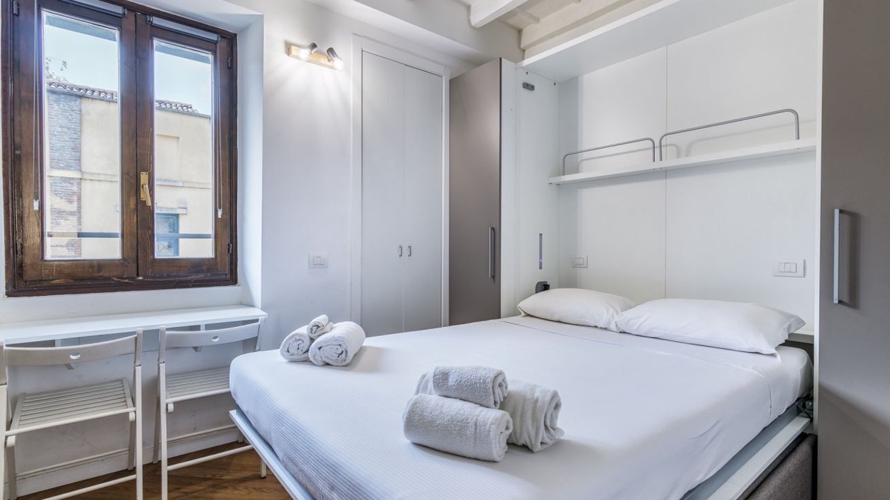 Photo of Bedroom in San Cristoforo Sul Naviglio