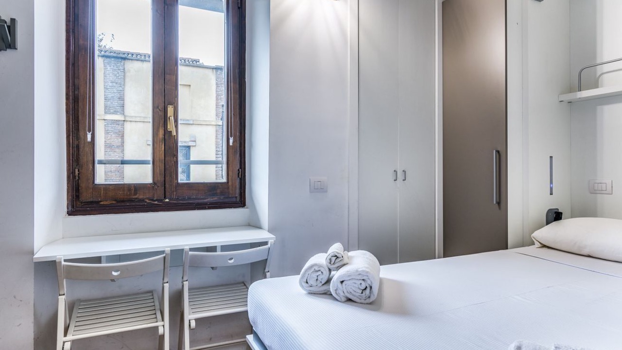Photo of Bedroom in San Cristoforo Sul Naviglio