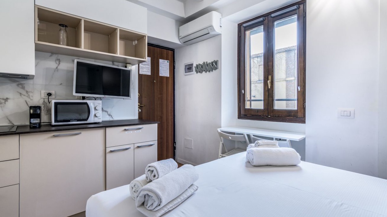 Photo of Bedroom in San Cristoforo Sul Naviglio