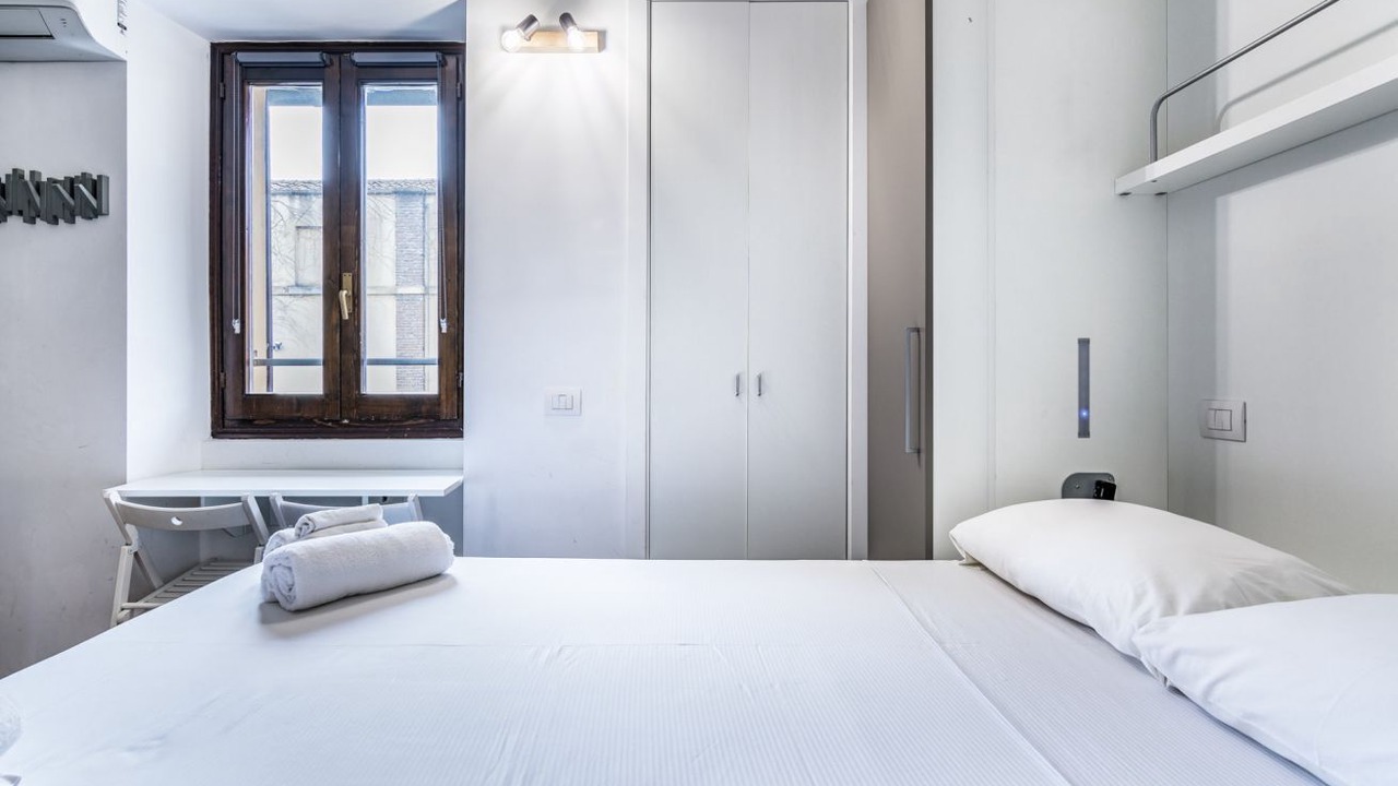 Photo of Bedroom in San Cristoforo Sul Naviglio