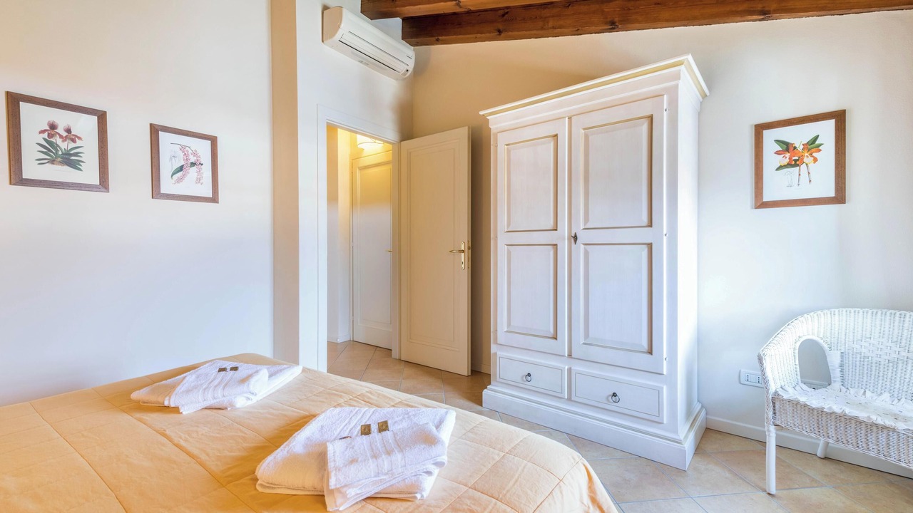 Photo of Bedroom in San Felice del Benaco