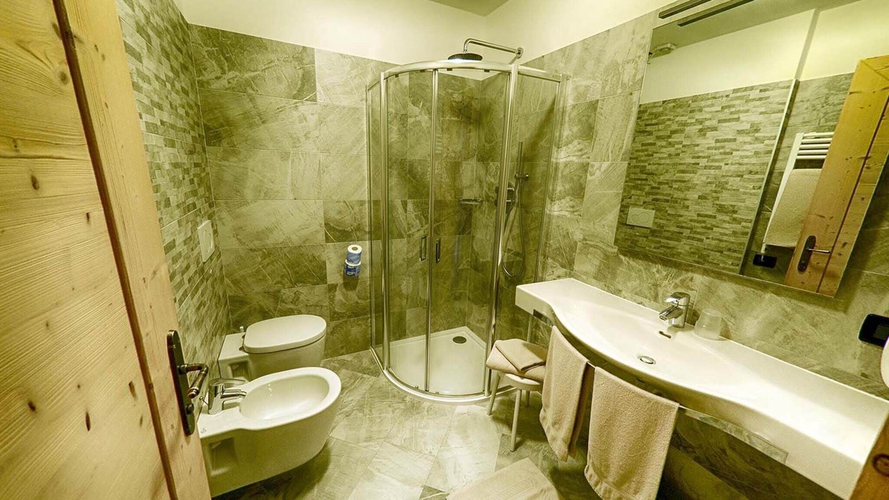Photo of Bathroom in Teola