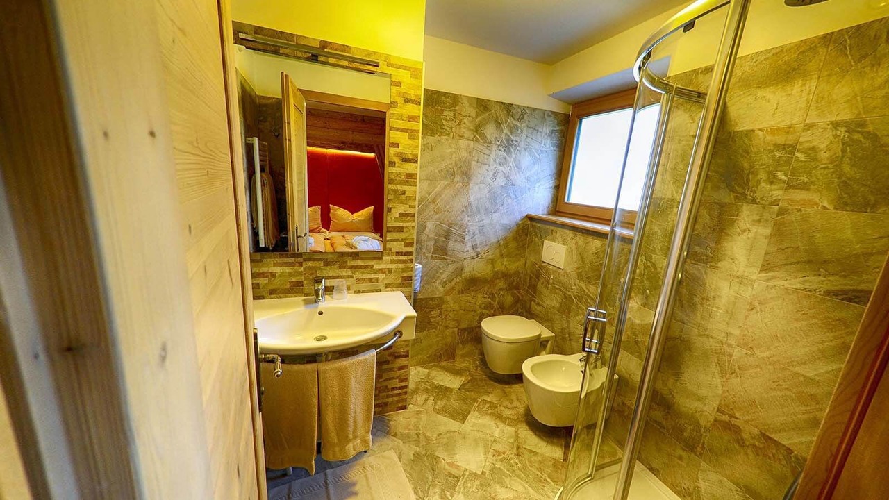 Photo of Bathroom in Teola