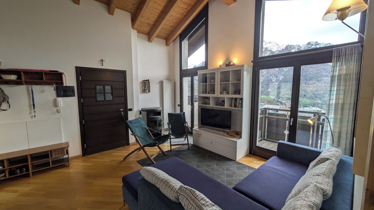 Photo of Livingroom in Oga