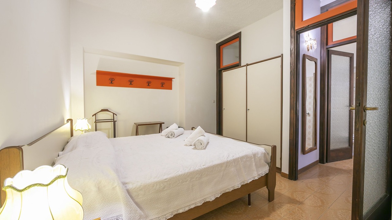 Photo of Bedroom in Toscolano Maderno