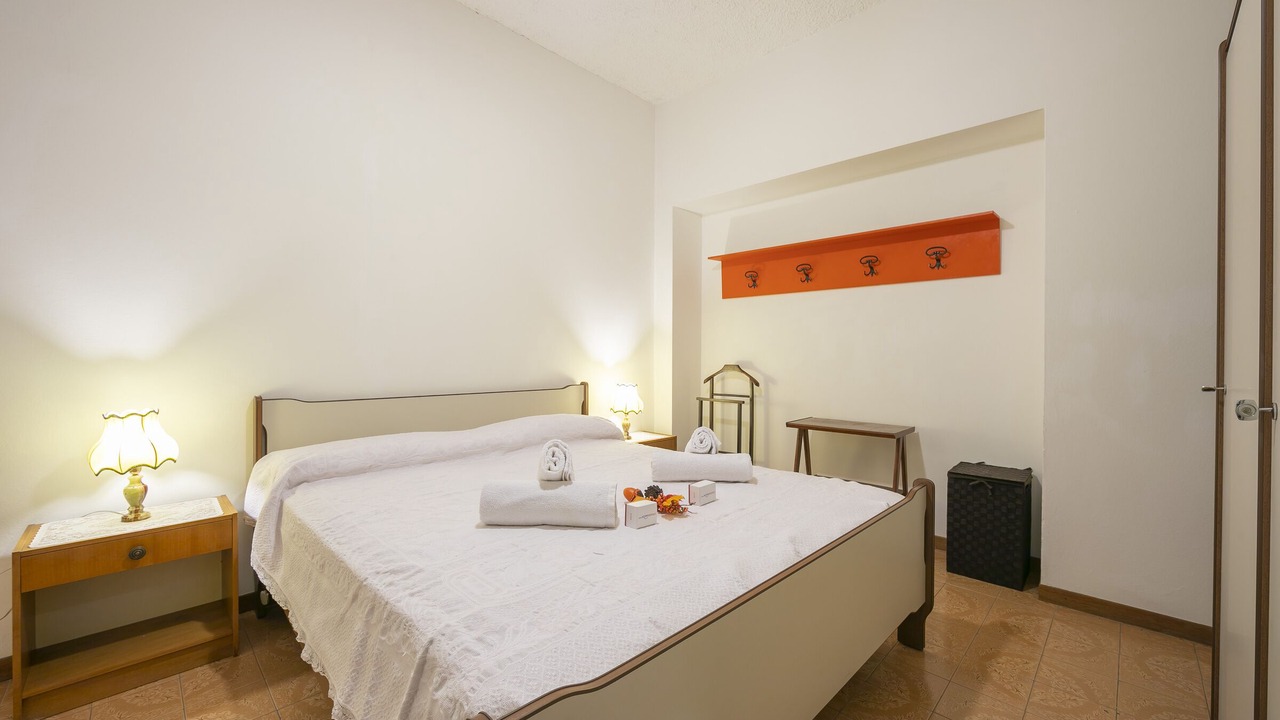 Photo of Bedroom in Toscolano Maderno