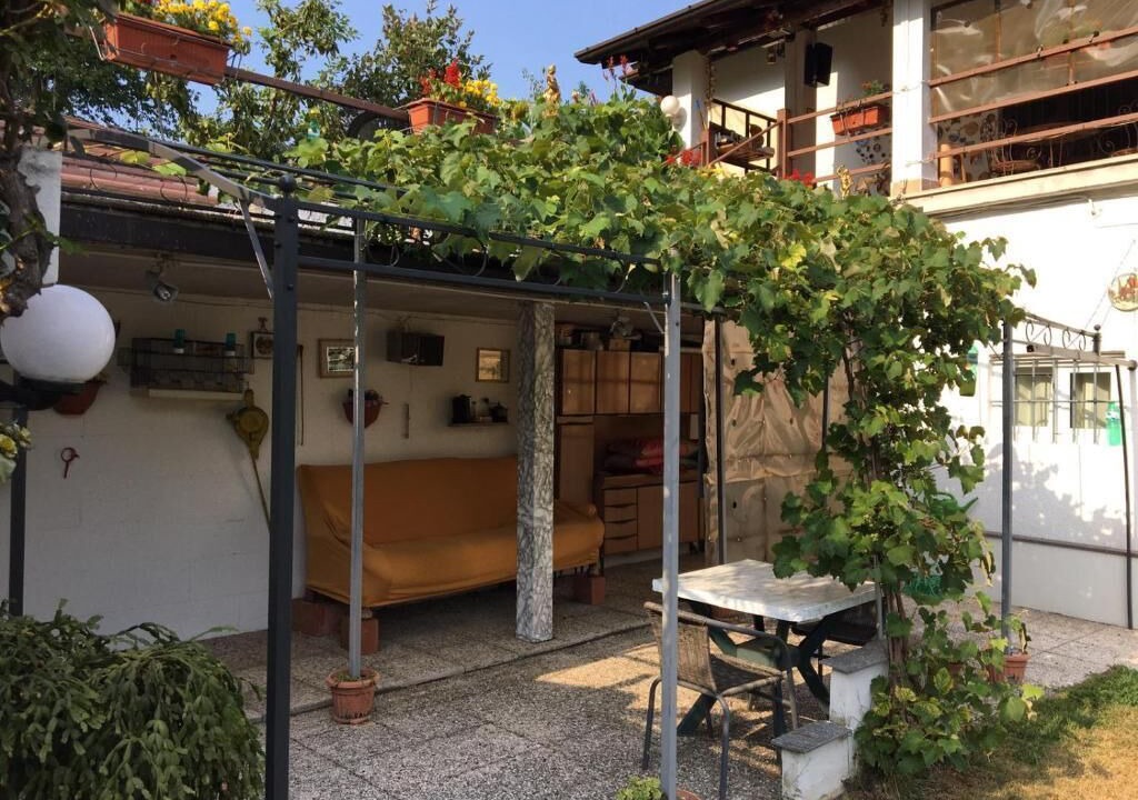 Photo of Outdoor in Azzio