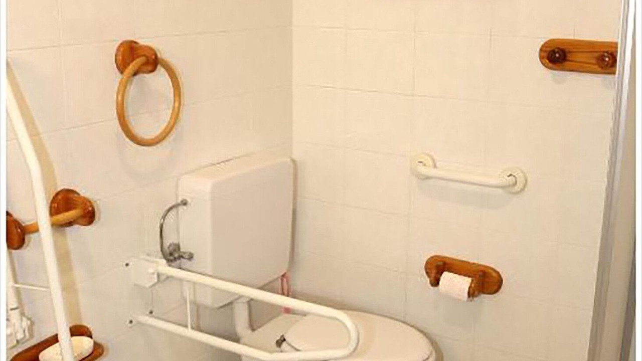 Photo of Bathroom in Azzio