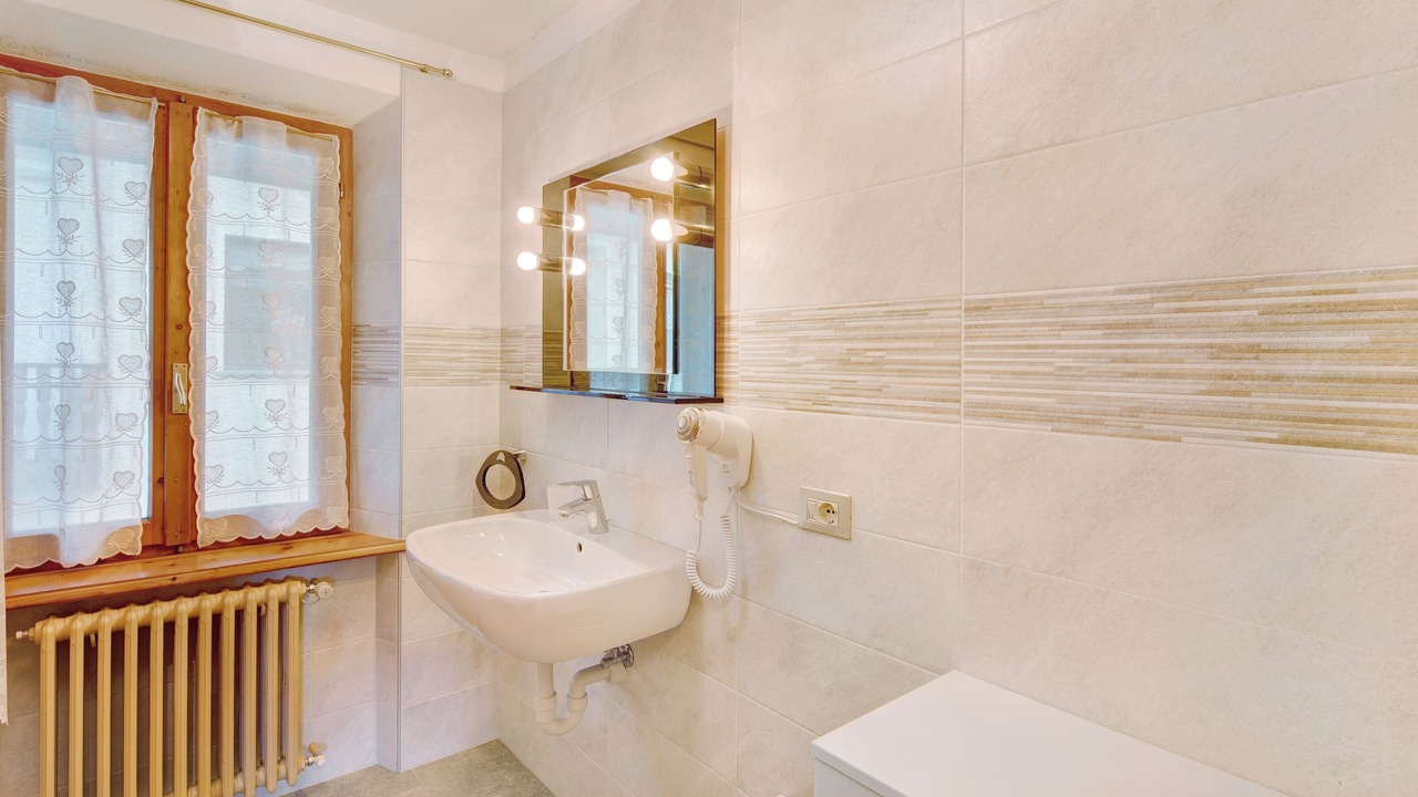 Photo of Bathroom in Isolaccia
