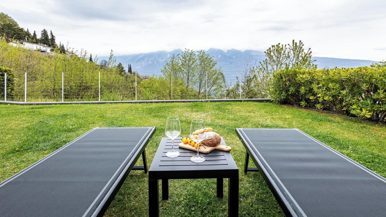 Photo of Outdoor in Aer