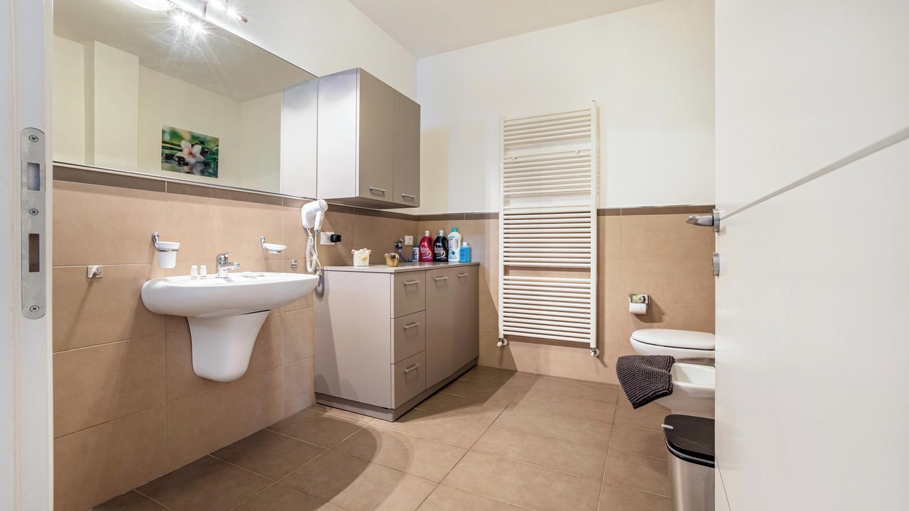 Photo of Bathroom in Aer