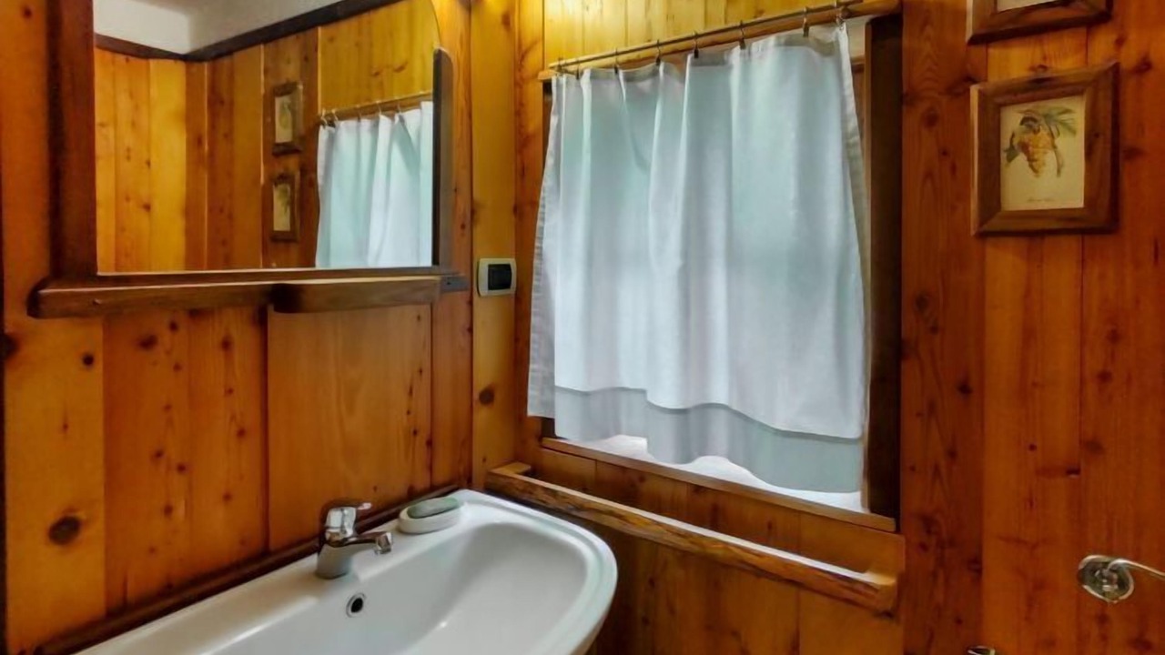 Photo of Bathroom in Pianello del Lario