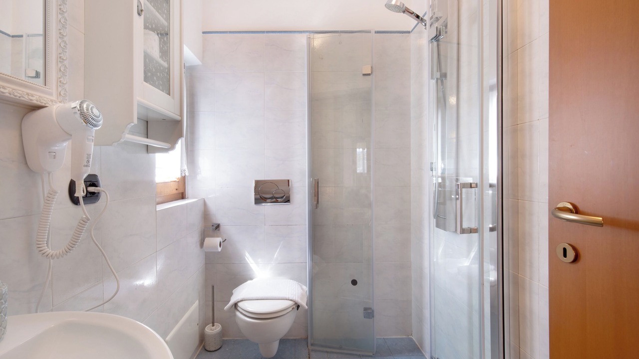 Photo of Bathroom in Dosso del Liro